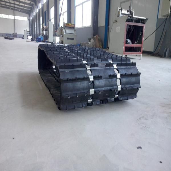 Embedded Iron and Silver Aluminum Sheet for Large Sizes of Snow Rubber Tracks
