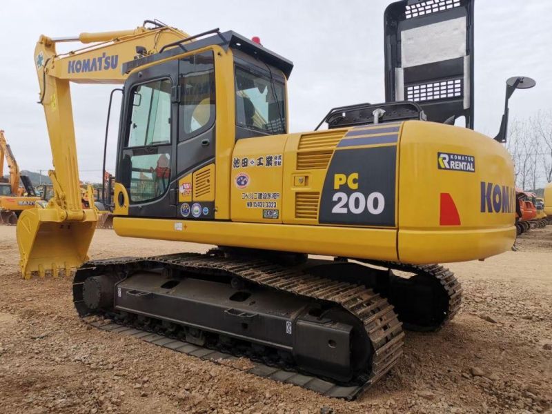 Japan Secondhand Used Hydraulic Crawler Excavator Good Work Condition Earth Moving 20 Ton Komatsu PC 220-8 200-8 220-7 200-6 Digger PC200-8 Excavadora Usada