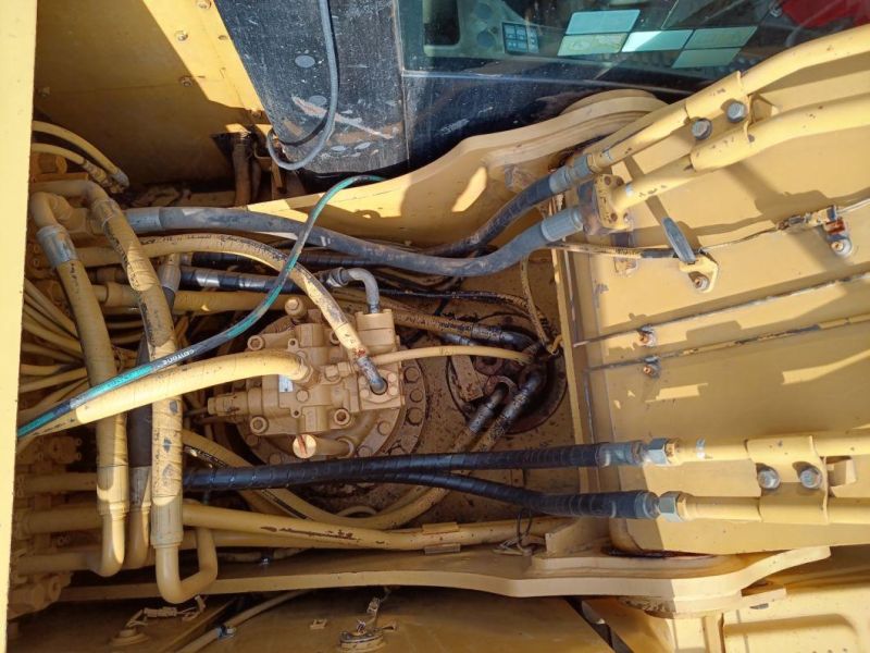 Used Originaljapan 20ton Cat 320d/320c/320 Crawler Excavator Clearance Cylinder Power Engine Digging Machine for Sale