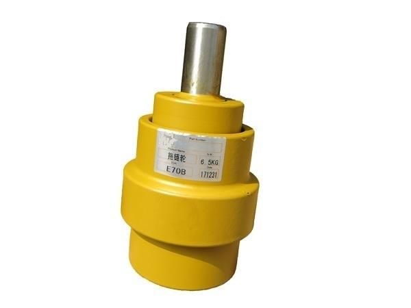 Construction Machinery Parts Excavator Top Roller D20 D31 D50 Excavator Carrier Roller Assy Support Roller