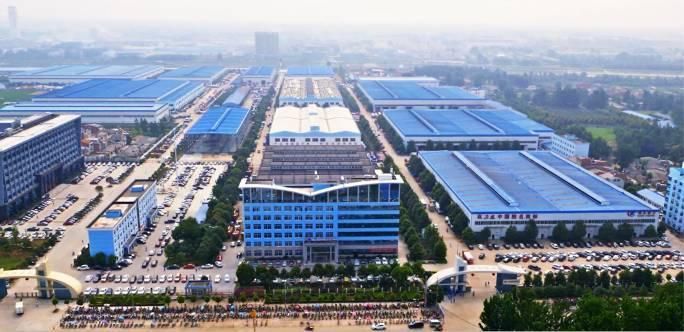 China Clw Factory Dongfeng LHD/ Rhd 6cbm Bitumen Sprayer Asphalt Distributor Truck