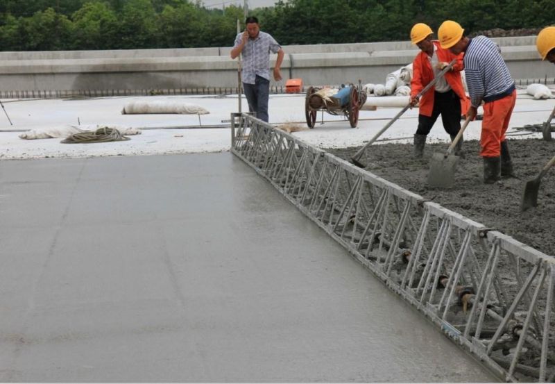 Vibratory Concrete Frame Truss Screed with Honda Engine