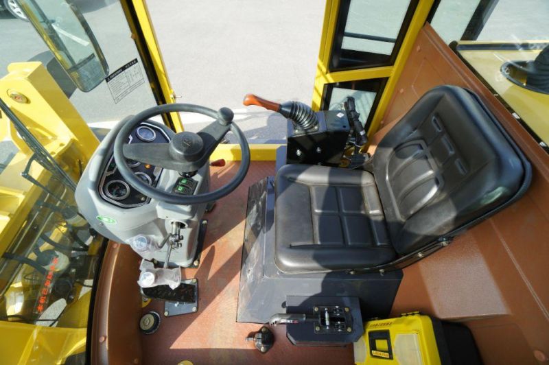 Lugong CE Approved Loader Low Cab for Mining Loader with Small Shovel Bucket