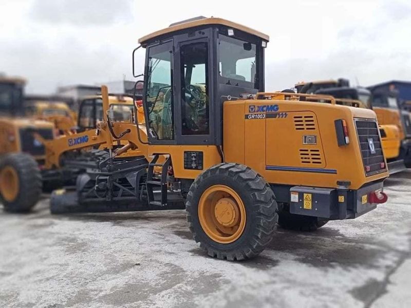 Chinese 100HP Small Motor Grader Gr1003 Road Machinery Grader for Sale