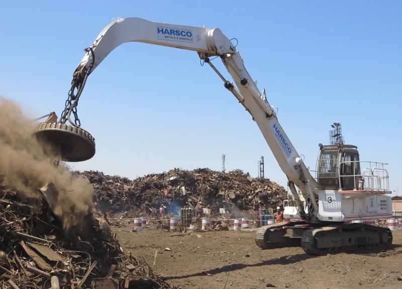 Bonny 40ton Hydraulic Material Handling Machine Handler on Track for Scrap and Waste Recycling