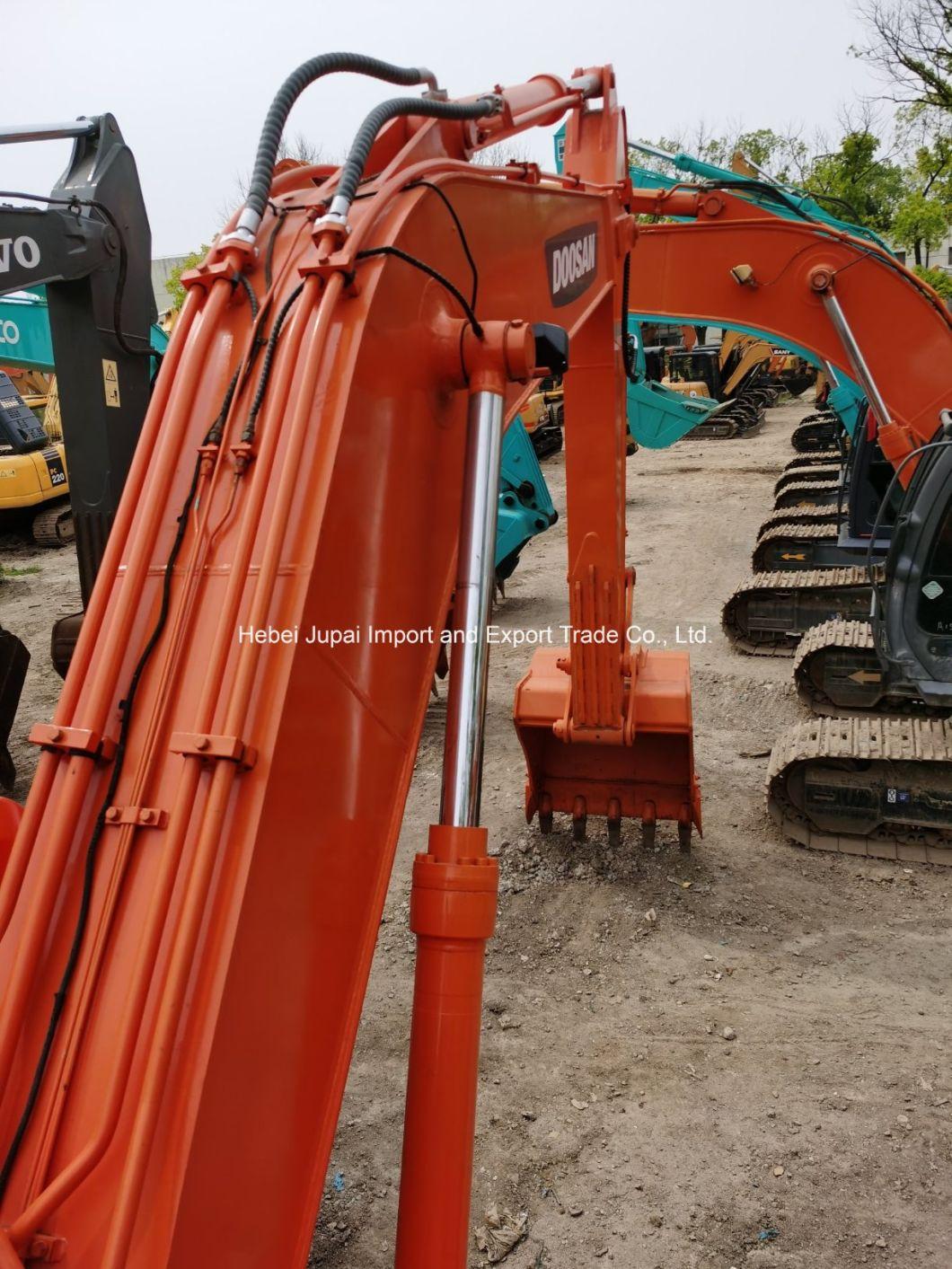 Doosan 220LC-7 Crawler Excavator Used Construction Equipment Is on Sale