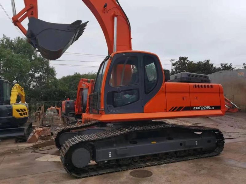 Doosan Dx225LC Used Crawler Digger Mini Excavator Excavators Hitachi Komatsu Caterpillar Second Hand 20 Ton Mining Machine Construction Work South Korea Sale