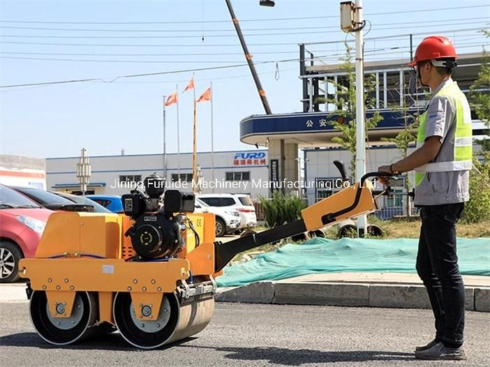 Light Walk Behind Diesel Vibratory Roller with 550kgs