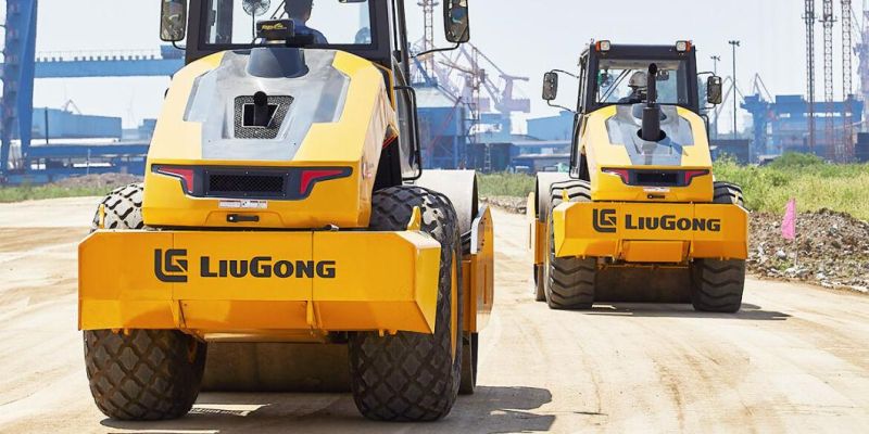 Liugong 26ton Road Roller 6126e with High Power Engine