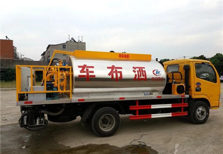 4000 Liters Bitumen Asphalt Distributor Truck Price