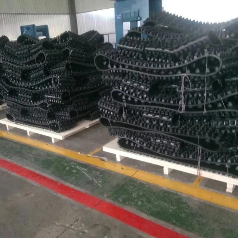 Rubber Track with 320mm Width for Snow Use, Customized Wheels