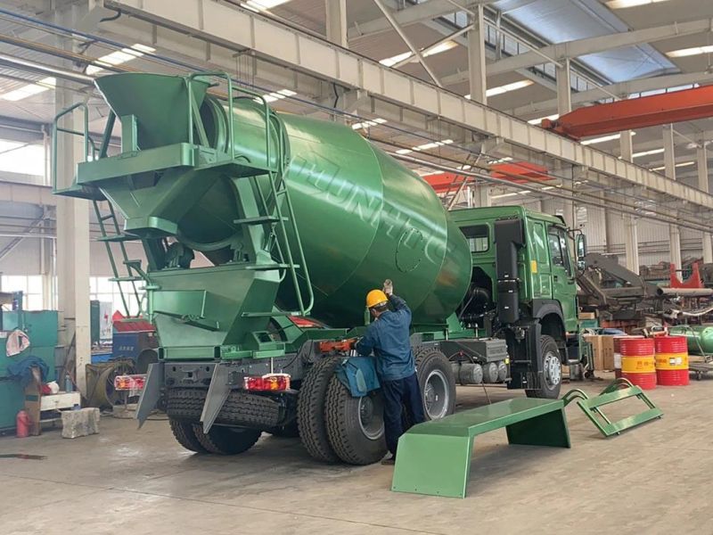 Chinese Whosale Price HOWO 9m3 8m3 6 Cubic 15 Cubic Meters Concrete Mixer Truck Pump