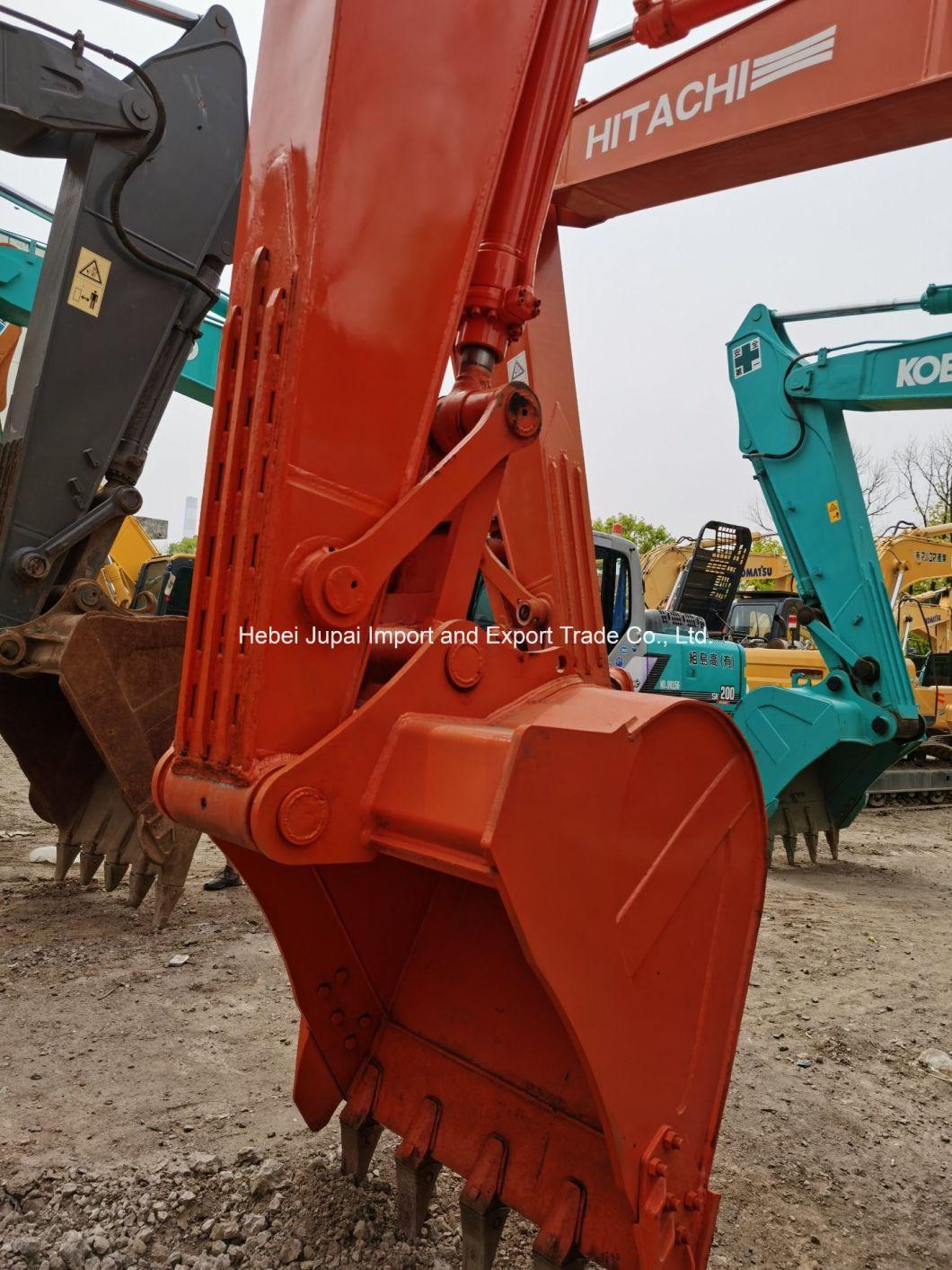 Used Doosan Excavator 220LC-7 in Farm Excavator