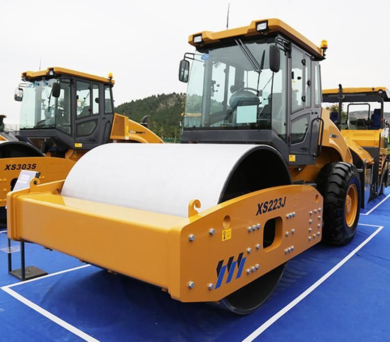 Good Quality 20ton Fully Hydraulic Xs203 Road Roller Sheepfoot Compactor