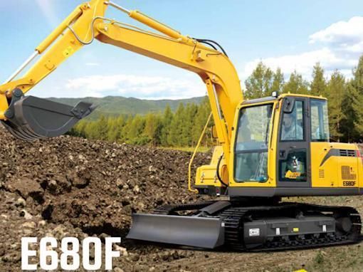 China Famous Brand 7.8t Hydraulic Small Crawler Excavator Small Digger E680f