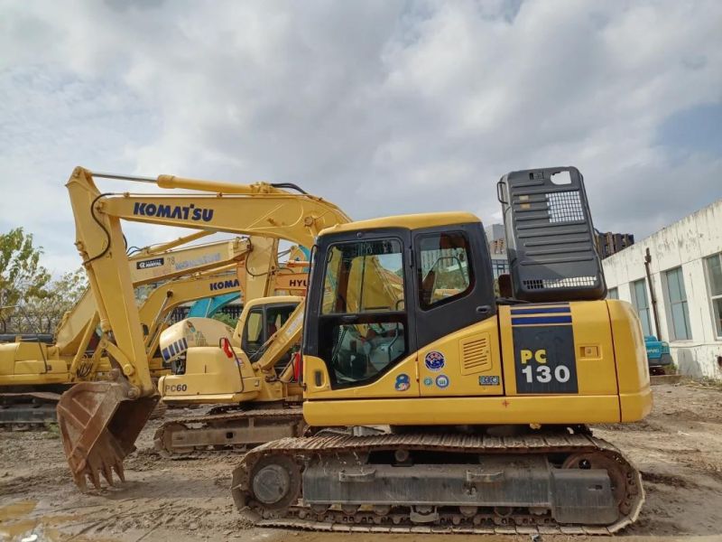 Used Komatsuupc130-7 Crawler Excavators Trech Digger/ Second Hand PC130-8 Excavators