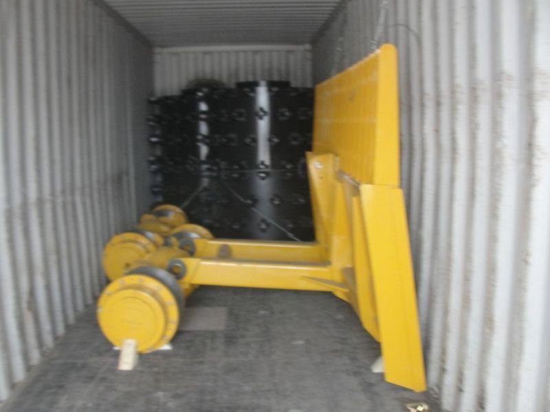 Whole-Enclosed Trash Compactor 162kw Landfill Compactor Price