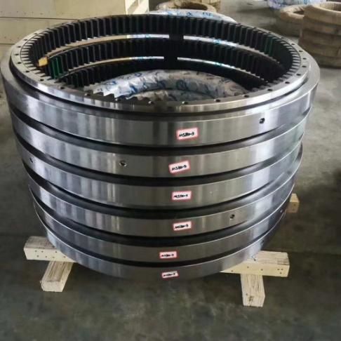 PC60 Pw60 PC150 PC200 PC400 PC650 PC1100 Excavator Swing Circle