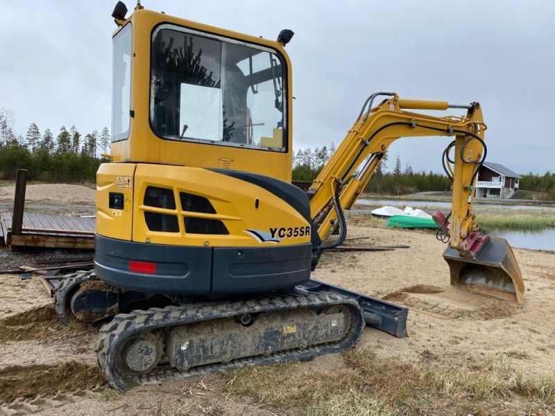 Yuchai 3.5 Ton Mini Hydraulic Crawler Excavator Yc35sr Small Digger with Zero Swing Hot Sale