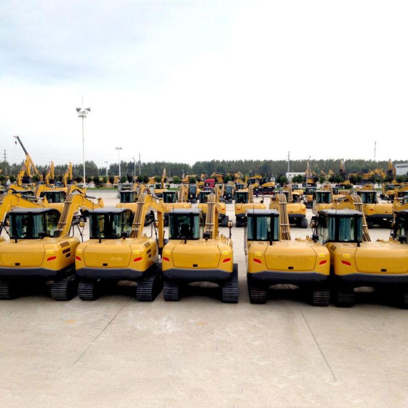 1.7ton Towable Mini Excavator Xe15u with Hydraulic Hammer for Sale