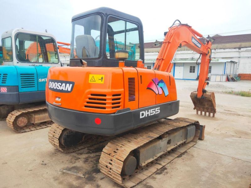 Used Doosan Mini Excavator Dh55-V Tracked Digger for Sale