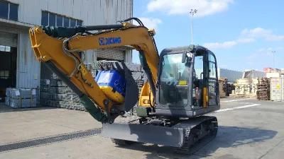 China Xuzhou 7.5 Ton Crawler Excavator Xe75u in Canada