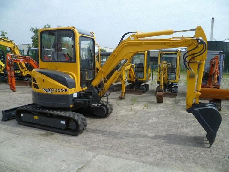 Yuchai Small Digger 3.5 Ton Hydraulic Crawler Excavator Yc35-8