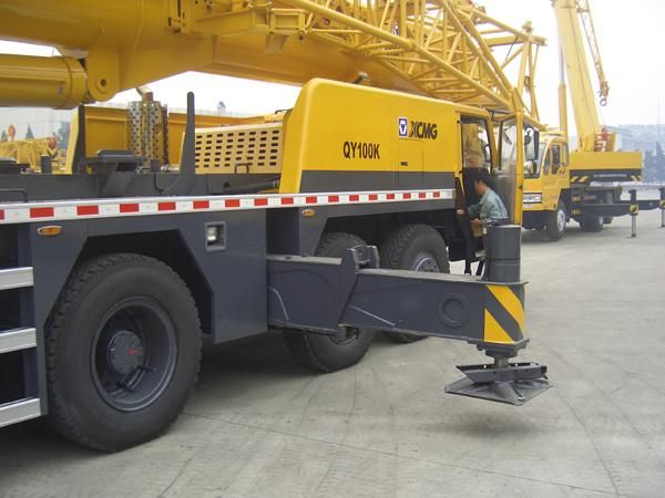 All Truck Crane 100 Tons