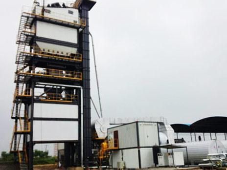 High Efficiency Asphalt Mixing Plant Xap245 240t/H Batching Plant with Spare Parts