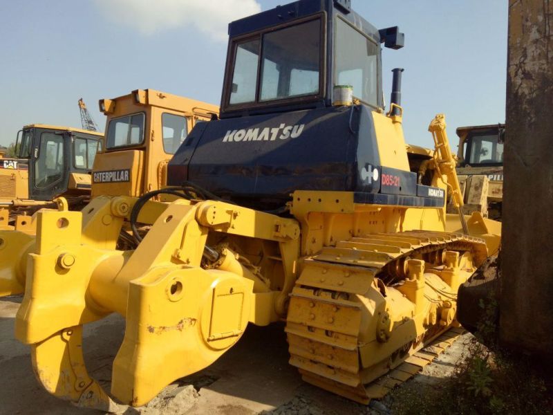 Dulldozer Kamatsu D85-21 in Good Conditional