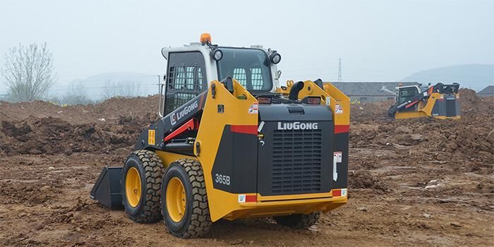 China Liugong Skid Steer Loader 800 Kg 1000 Kg 60 Kw 70 Kw 365A 365b 375b 385b with Optional Attachments (CLG365B)