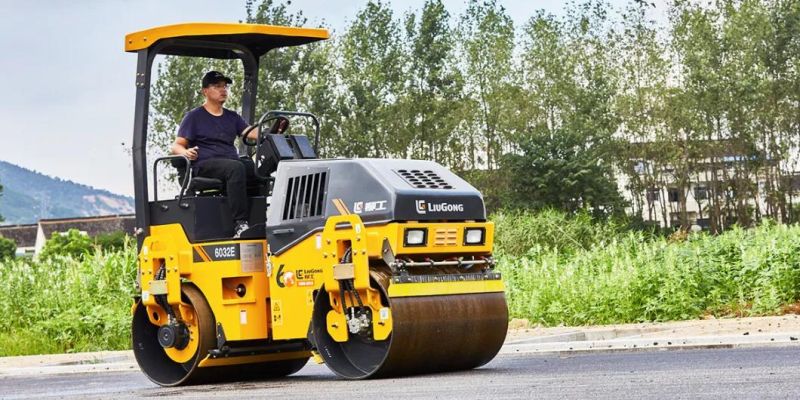 Chinese Manufacture Sem520 21ton 140kw Road Roller Good Stability