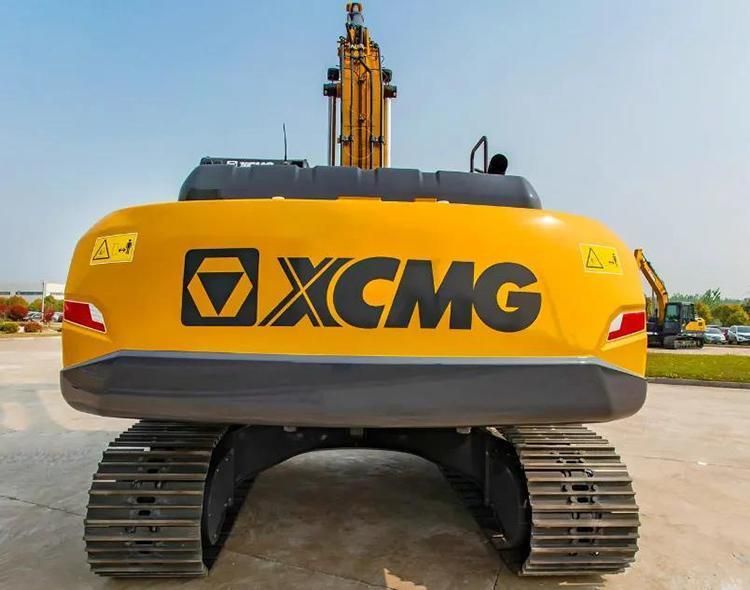 New 21.5 Tons Hydraulic Excavator Xe215c Xe215D Xe215da with Breaker