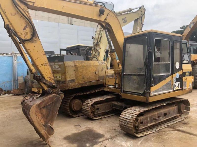 Japan Origin Used Caterpillar Mini Crawler Excavator E70b E70