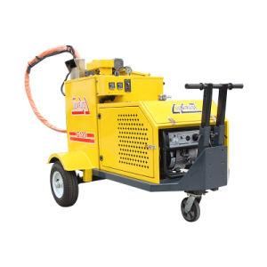 Road Machine for Repairing and Filling The Asphalt Pavement Crack