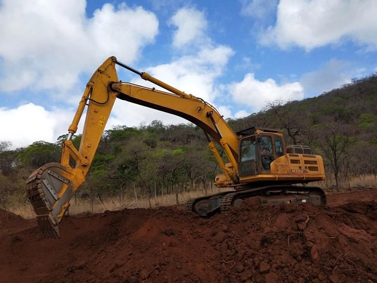Accessories Hydraulic Crawler Excavator Se500LC Excavators with Attachment