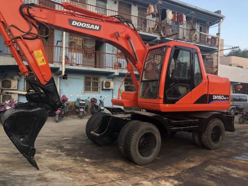 Low Working Hour 15t Used Doosan Dh150W-7 Wheel Excavator