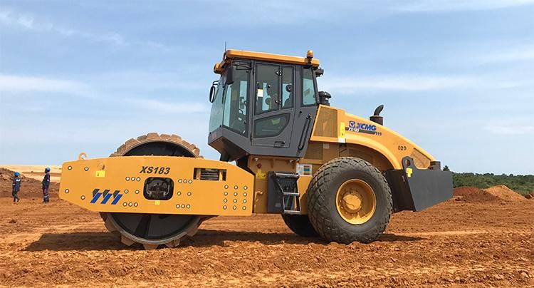 XCMG 18ton Vibration Roller Compactor Xs183j Self-Propelled Vibratory Road Roller
