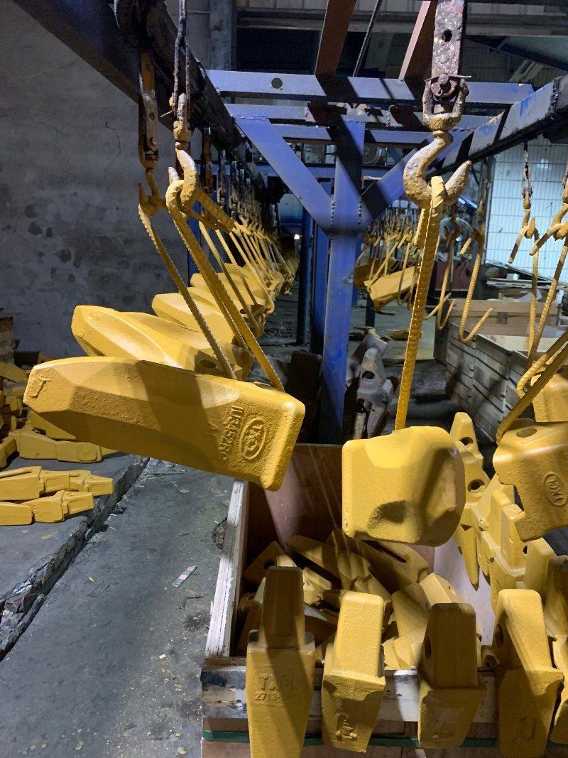 Wholesale Track Link Shoe for All Excavator Machine Links Idler Carrier Roller Sprocket Undercarriage Parts