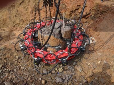 Construction Tools Excavator Attachment Hydraulic Pile Breaking Machine