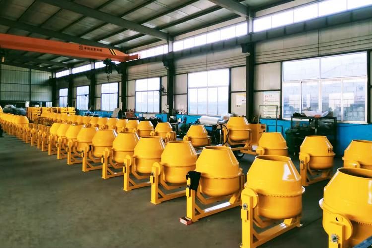 Hydraulic Hopper Best Price Self Loading 4 Wheels Portable Cement Mixers with Water Tank