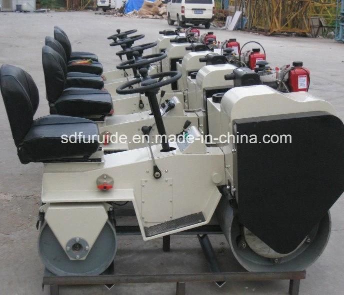 Double Drum Mini Self-Propelled Vibratory Road Roller for Sale (FYL-850)