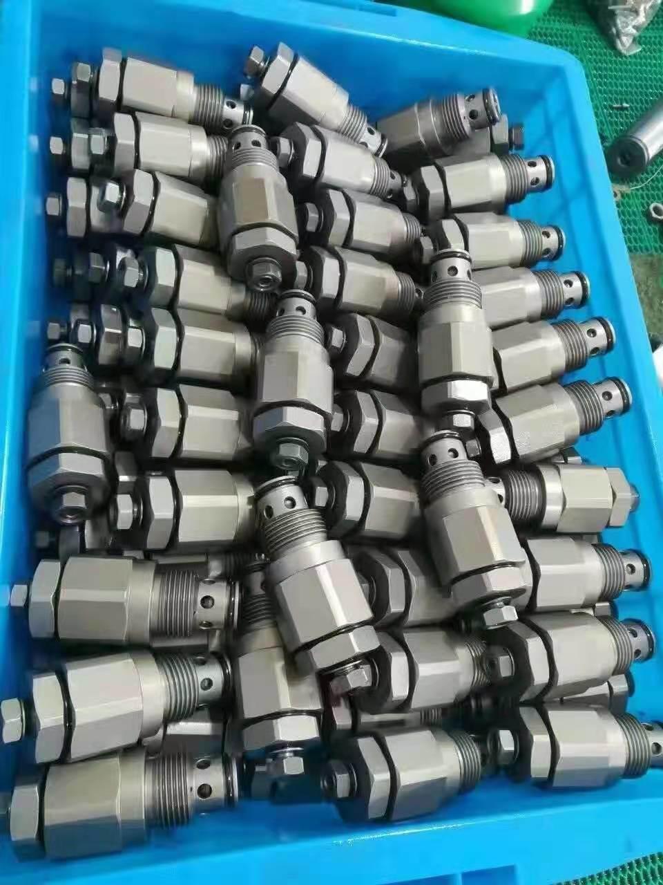Excavator PC40 PC56 Main Valve and Relief Valve Rotary Valve