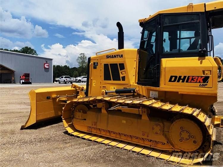 Shantui Brand Earthmoving Bull Dozer 154HP Dh13K Full Hydraulic Crawler Bulldozer