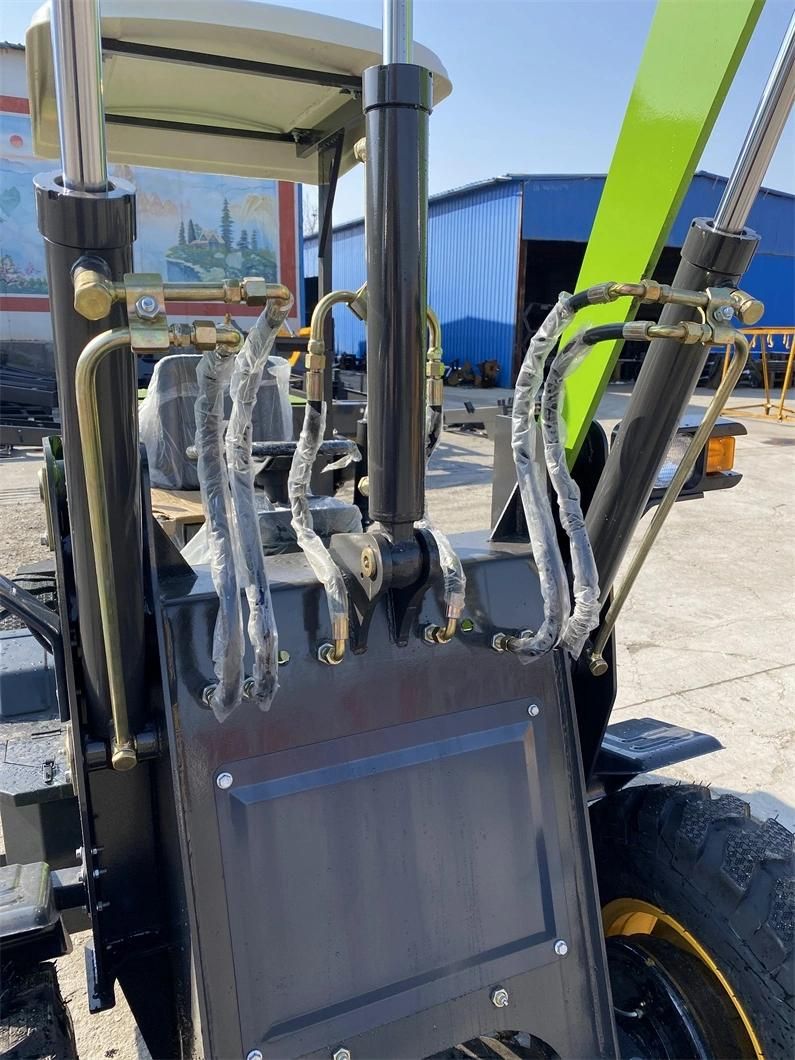 China Factory Wholesale 1/1.2/1.5/2 Ton Small Wheel Loader Small Forklift Skid Steer Loader 4WD Front Loader CE Certification Euro 5 Engine Construction Sit