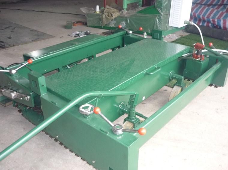 Tpj-2.5 Outdoor Rubber Paver Machine for Plastic Running Track Playground Rubber Paving