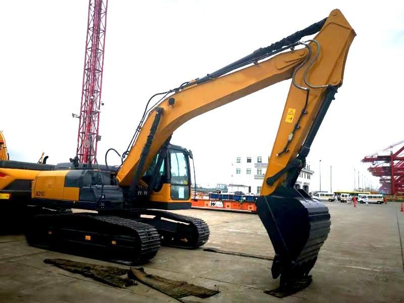 Xe215c 21.5 Ton Crawler Excavator with Japan Engine