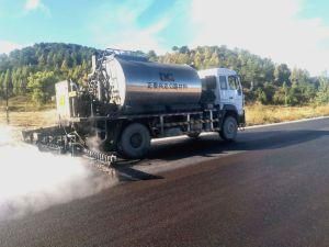 Used Automatic 5cbm Asphalt Distributor Bitumen Spraying Truck