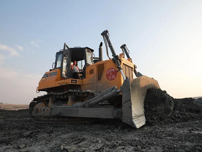 Earth Moving Machinery 230c 243HP Full Hydraulic Crawler Dozer