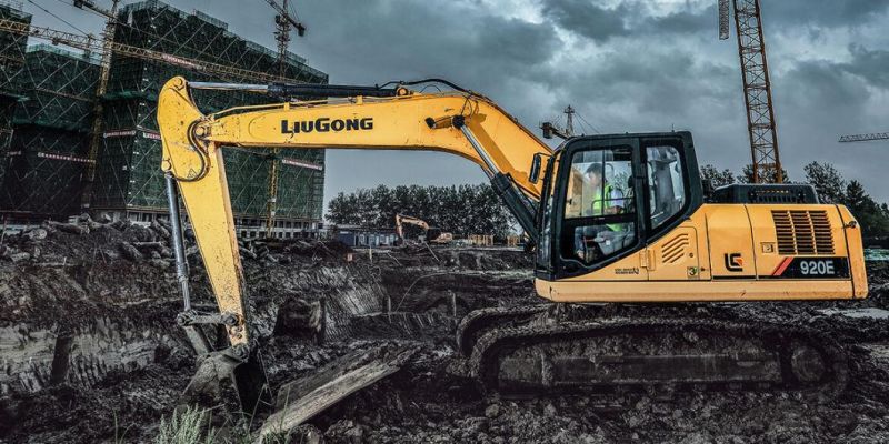 High Quality Crawler Excavator 920e with 124kw Engine